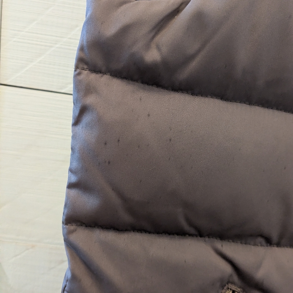 🦅 American Eagle Outfitters Women's Dark Brown Down Fill Puffer Vest; Size: M - Picture 9 of 10